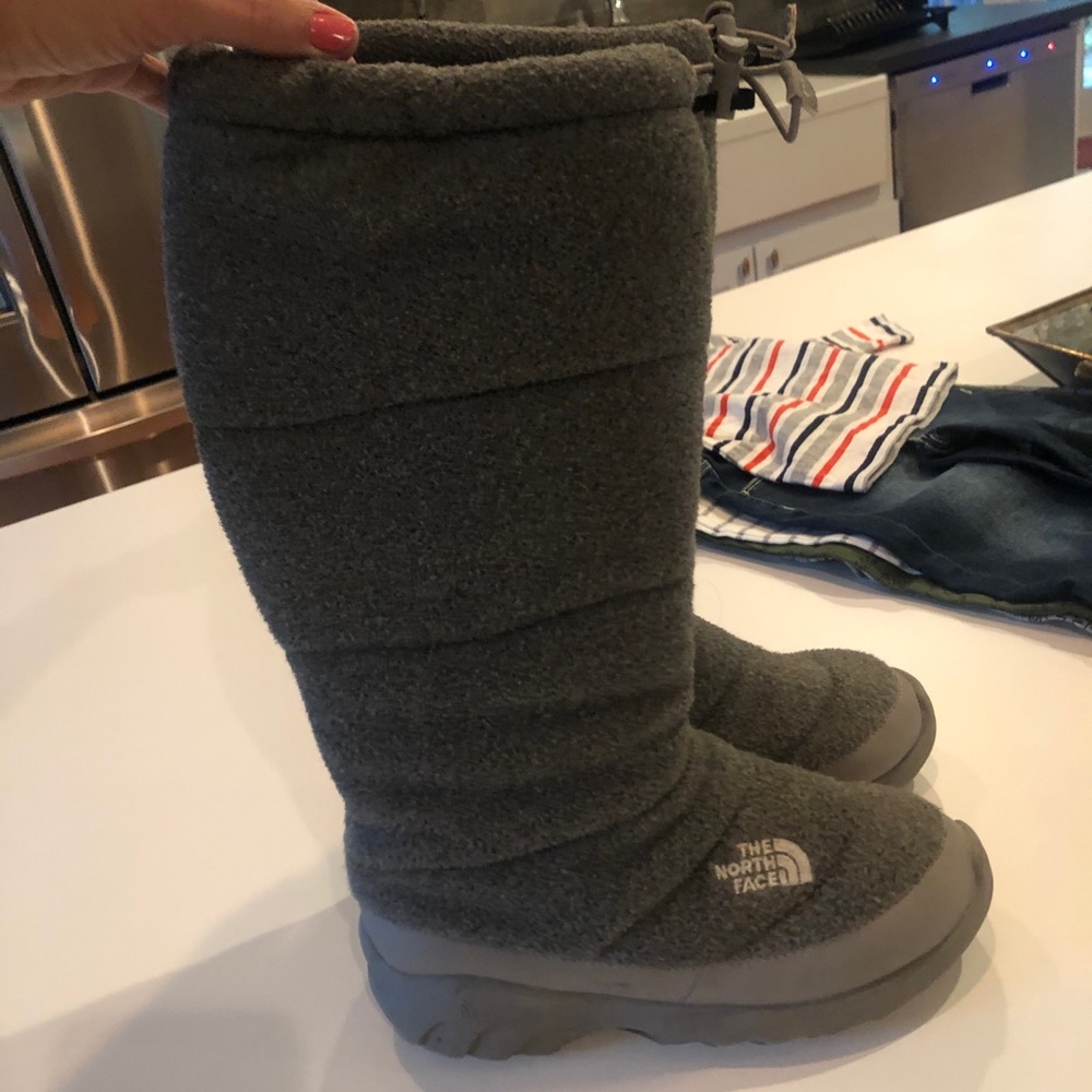 North face winter boots us size 7